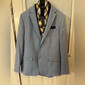 Ben Sherman Baby blue suit, size 42R withTommy Hilfiger Tie